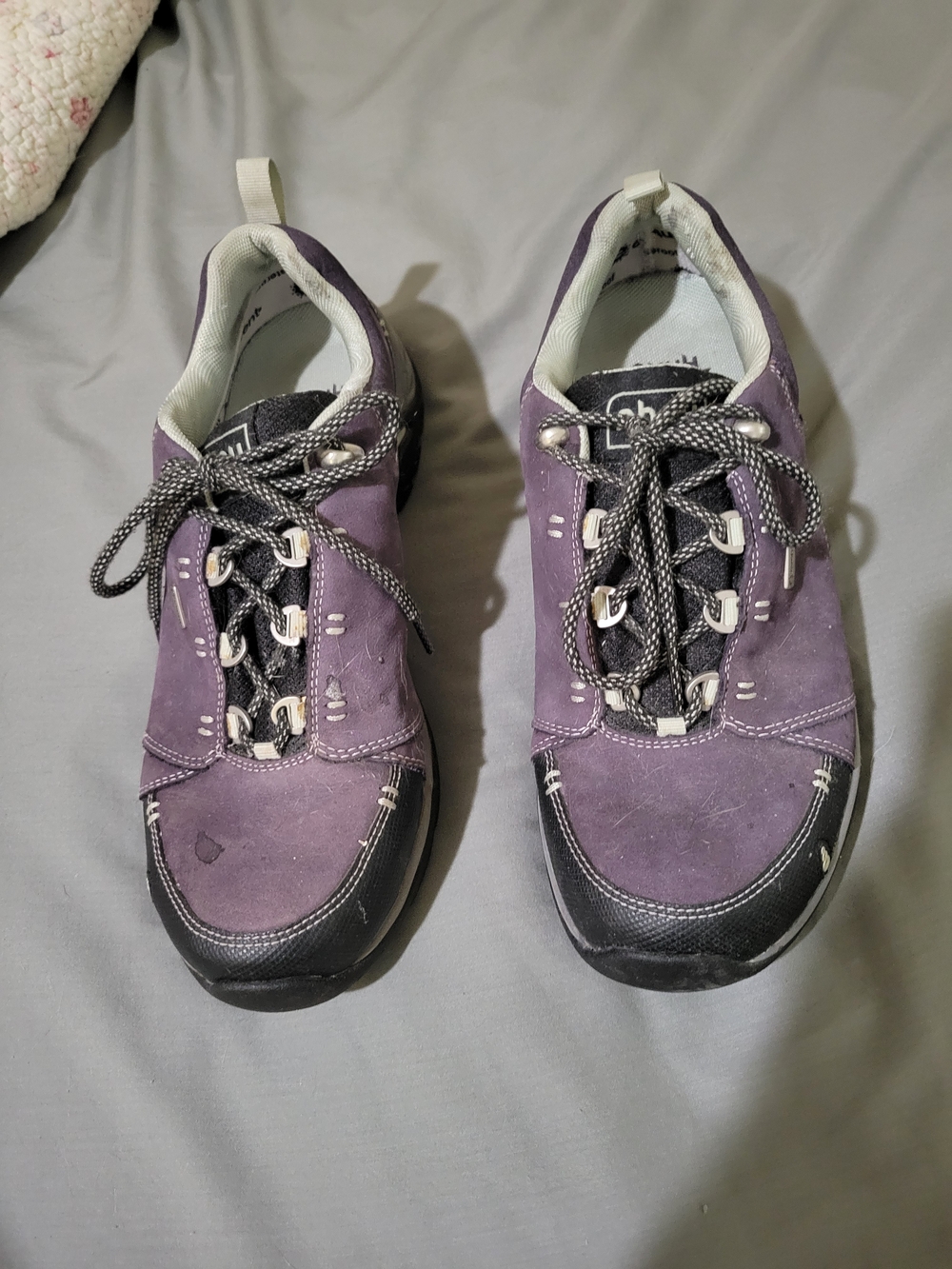 Ahnu Women's Purple Lace-Up Athletic Sneakers